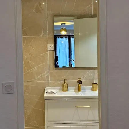 Le Living Roissy Cdg Apartment Longperrier Exterior photo